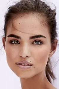 Актриса Robin Holzken — фото персоны