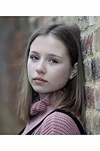 Актриса Тейлор Элвелл — фото персоны