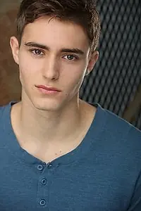 Актёр Braeden Carl — главное фото персоны