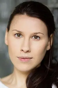 Актриса Emma Hanson — фото персоны