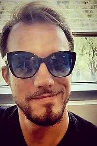 Актёр Alexi Vanderstraeten — фото персоны