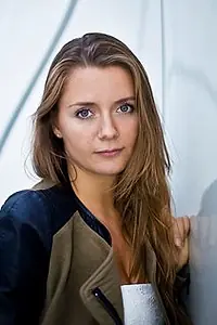 Актриса Хлоя Алома — фото персоны