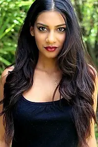 Актриса Keyuri Naidoo — главное фото персоны