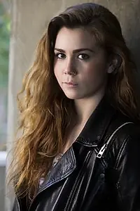 Актриса Julia Henning — главное фото персоны