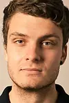 Актёр Caspar Hardaker — превью фото персоны