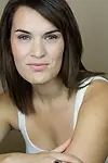 Актриса Gillian English — превью фото персоны