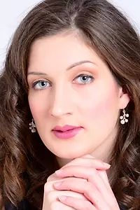 Актриса Яна Томбу — фото персоны