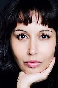 Актёр Becky Singh — главное фото персоны