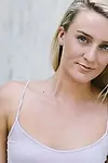 Актриса Madison Yanofsky — превью фото персоны