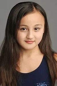 Актриса Emily Yi — фото персоны