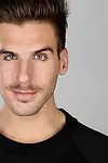Актёр Justin De Bernardi — превью фото персоны
