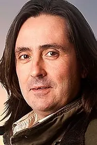 Актёр Оливер Нил — фото персоны