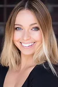 Актриса Julia Rios — главное фото персоны