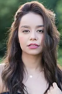 Актриса Alexandra Cabada — главное фото персоны