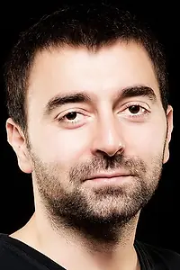 Актёр Джем Услу — фото персоны