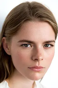 Актриса Василиса Семашкова — фото персоны