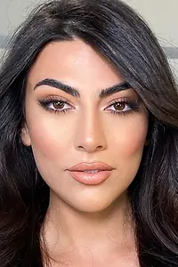 Актриса Giulia Salemi — главное фото персоны