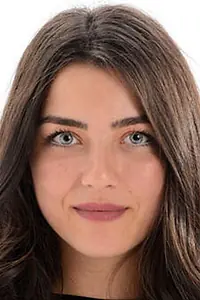 Актриса Элиф Озкул — фото персоны