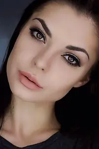 Актриса Десси Славова — фото персоны