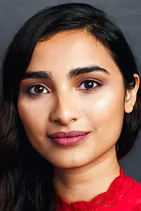 Актёр Anya Banerjee — фото персоны