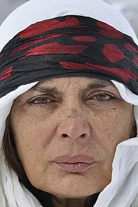 Актриса Шериф Сезер — фото персоны