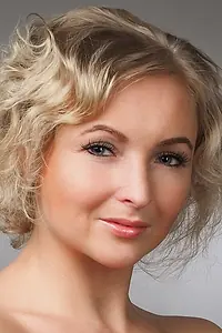 Актриса Людмила Исакова — фото персоны