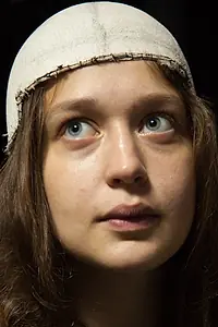 Актриса Полина Мартыненко — фото персоны