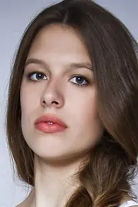 Актриса Александра Суркова — фото персоны