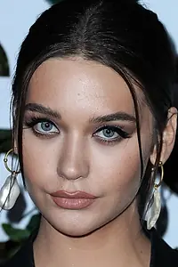 Актриса Amanda Steele — фото персоны