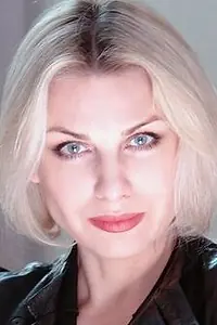Актриса Елизавета Комарова — фото персоны