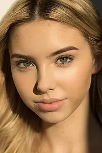 Актриса Raelynn Harper — фото персоны