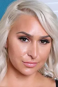 Актриса Nina Kayy — фото персоны