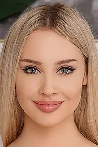 Актриса Алина Баркалова — фото персоны