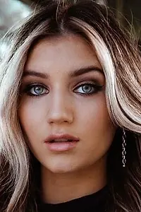 Актриса Madison Lewis — фото персоны