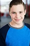 Актёр Dylan Holzer — превью фото персоны