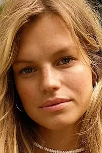 Актриса Nadine Leopold — главное фото персоны