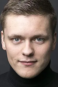 Актёр Aron Már Ólafsson — фото персоны