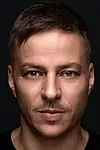 Актёр Том Влашиха — превью фото персоны