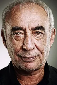 Актёр Шенер Шен — фото персоны