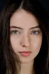 Актриса Rüya Demirbulut — превью фото персоны
