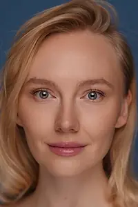 Актриса Алина Ефремова — фото персоны