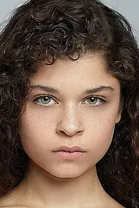Актриса Эйлюл Эрсёз — фото персоны