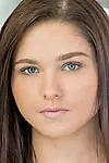 Актриса Zoe Bloom — превью фото персоны
