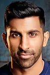 Актёр Azim Hirani — превью фото персоны