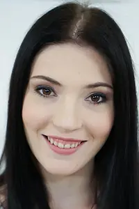 Актриса Mia Evans — главное фото персоны