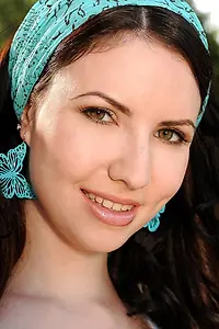 Актриса Karina Hart — фото персоны