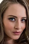 Актриса Кайлер Куинн — превью фото персоны