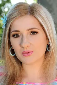 Актриса Одди — главное фото персоны