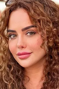Актриса Раниа Малла — главное фото персоны