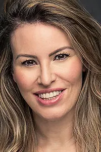 Актриса Farah Nabulsi — фото персоны